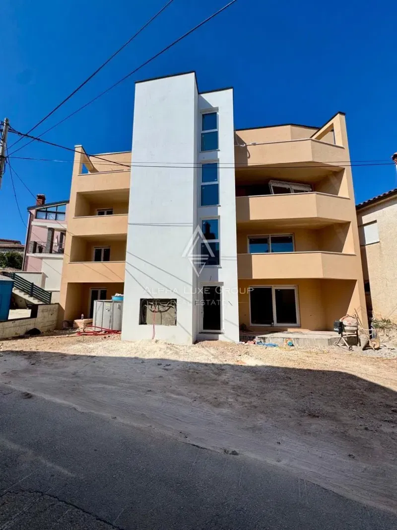 Istrien, Ližnjan : Moderne Wohnung im 1. Stock