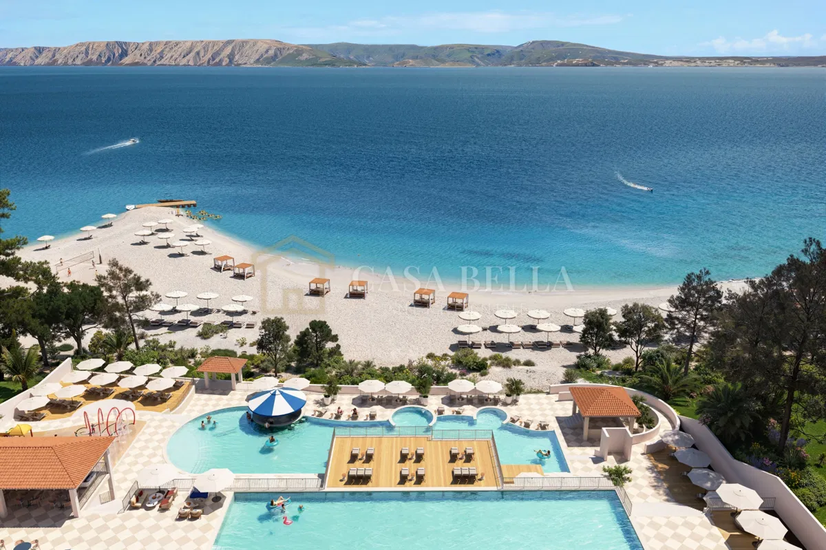 Novi Vinodolski – premium apartman u ekskluzivnom resortu, drugi red od mora