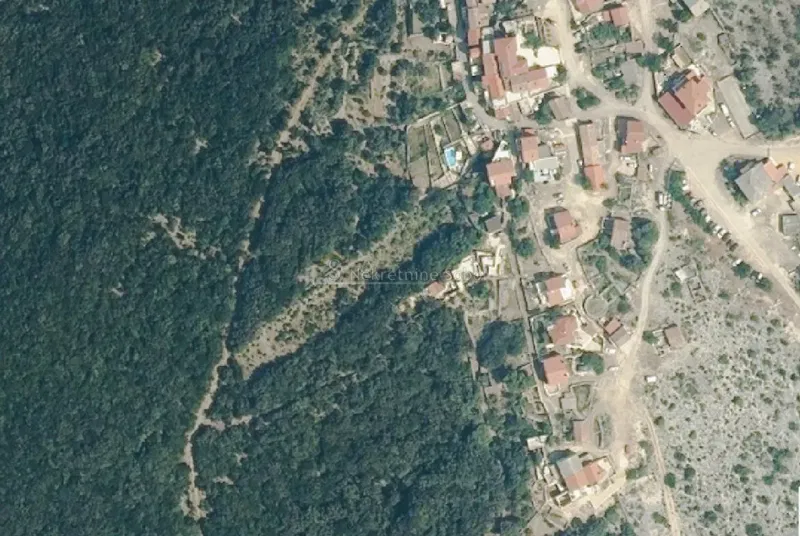 Ustrine, Otok Cres - Šuma, 2198 m2