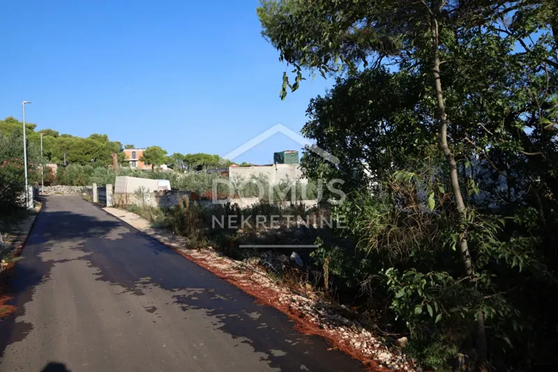 Pirovac, građevinsko zemljište 430 m²