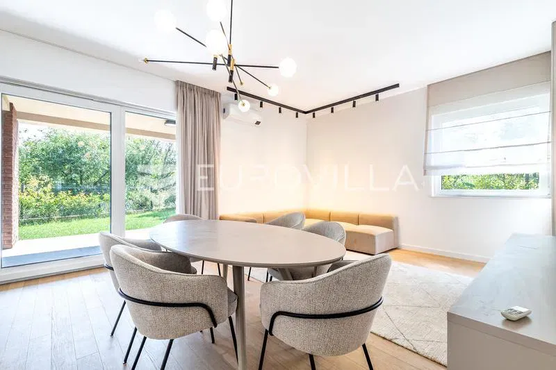 Zagreb, Bukovac - Luxury Four-Bedroom Apartment with Private Garden, 2 Garage Spaces, Outdoor Paring – 3
