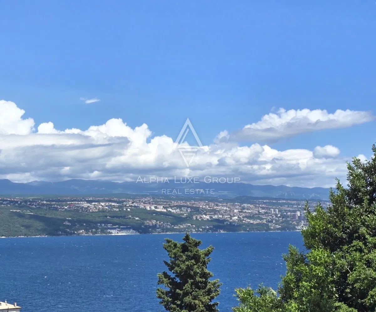 OPATIJA –  GRAĐEVINSKO ZEMLJIŠTE S POGLEDOM NA MORE