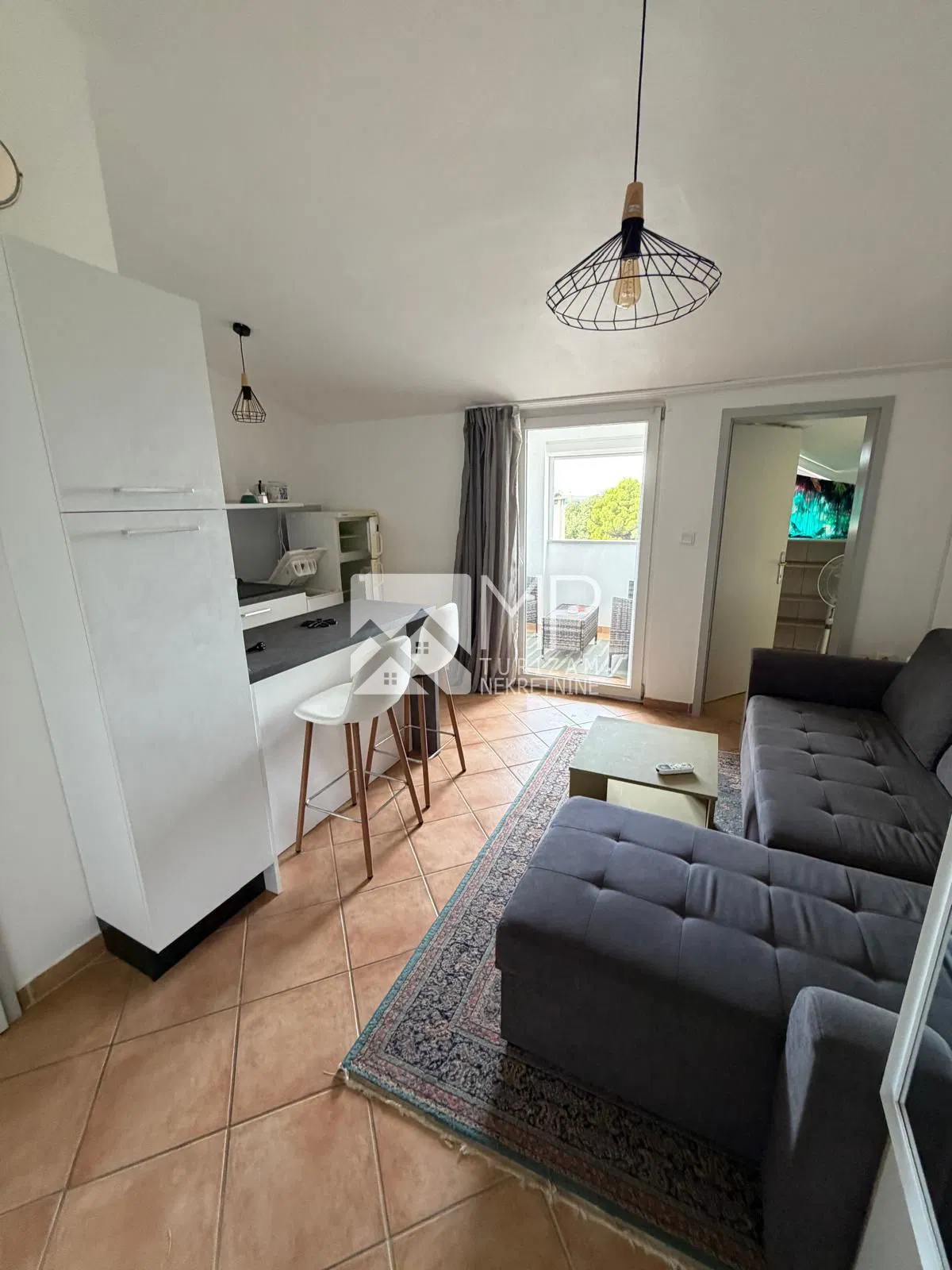 MEDULIN – ATRAKTIVAN STAN 31 m², 600 m OD MORA, PARKIRNO MJESTO