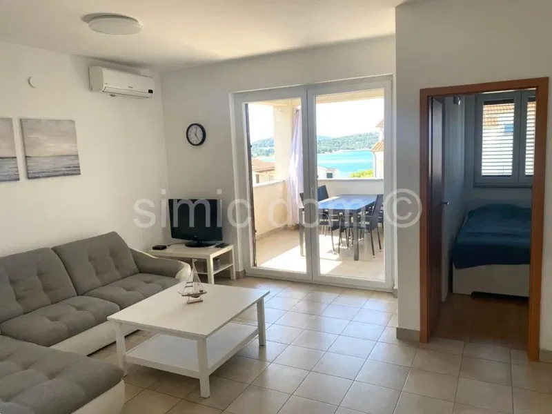 Stan blizu plaže, prodaja Rogoznica