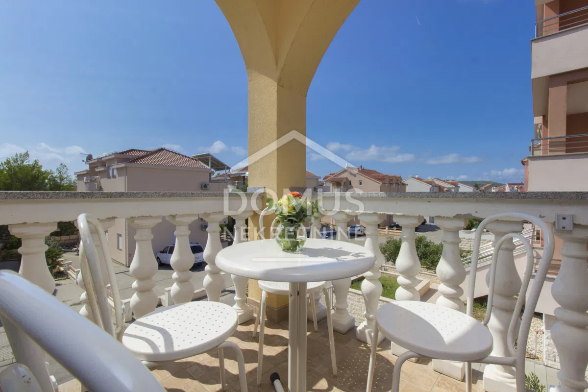 Srima, jedansoban apartman, 35 m², 300 m od plaže
