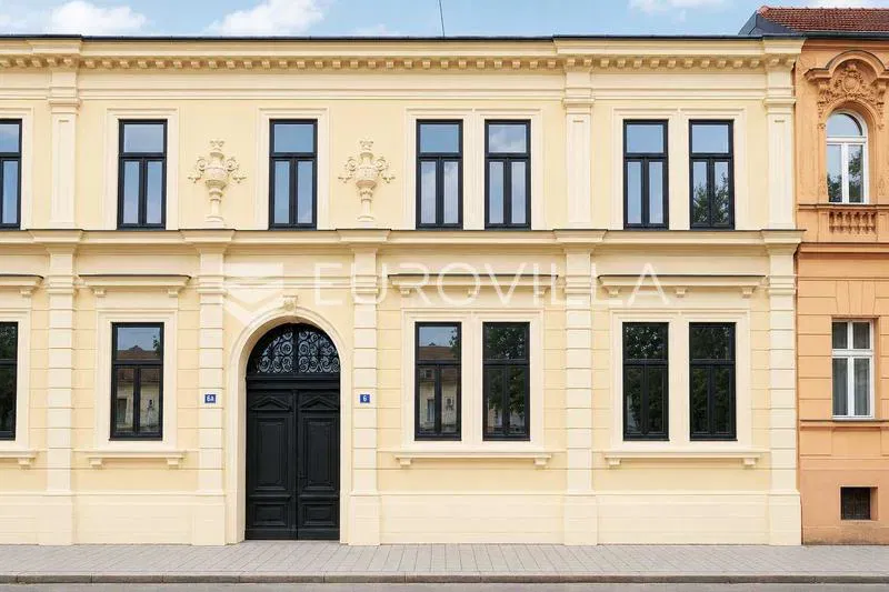Osijek, Gornji grad, Centar, četverosoban stan u renoviranoj starogradnji, 1. kat