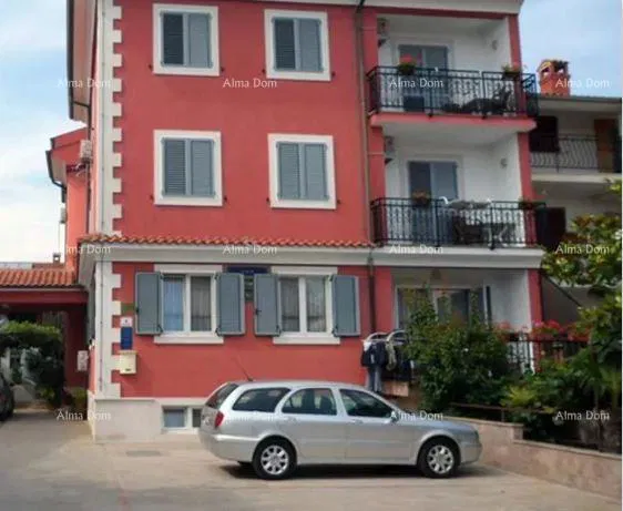 Kuća s 14 apartmana u blizini starog centra Rovinja