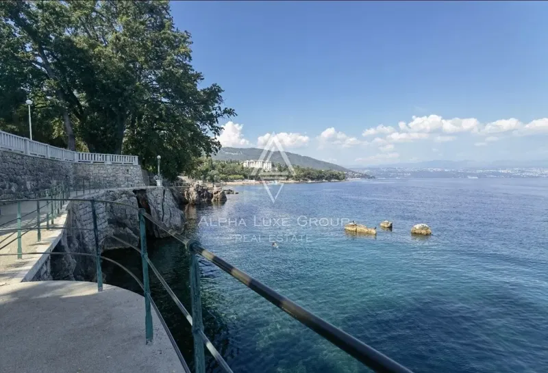 LOVRAN GRAĐEVINSKO ZEMLJIŠTE 70m od MORA !! EKSKLUZIVNO U PONUDI
