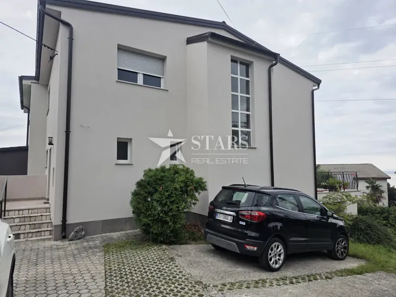 Opatija, Pobri: Renovirana kuća 230m2