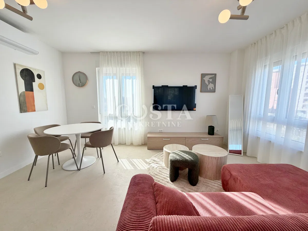 ZADAR, VIŠNJIK - Moderno namješten stan u novogradnji S3