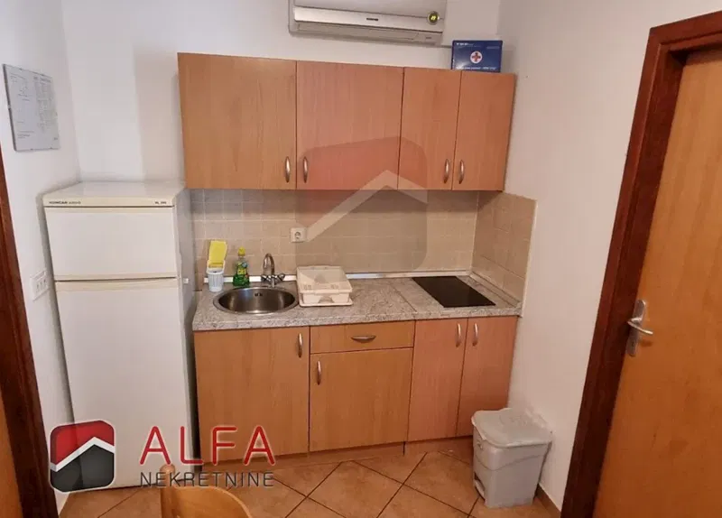 Chorwacja, Vodice, Srima, na sprzedaż umeblowane mieszkanie blisko morza, parter