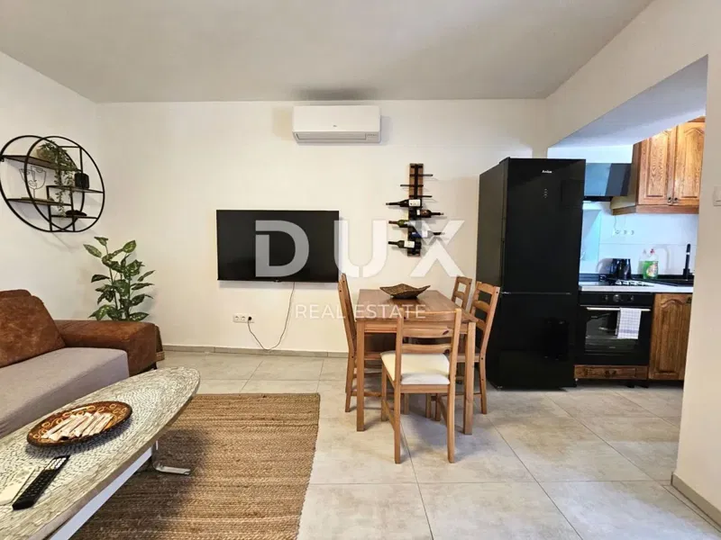 Pula, Központ, három hálószobás felújított lakás, 51,27 m2 – 3