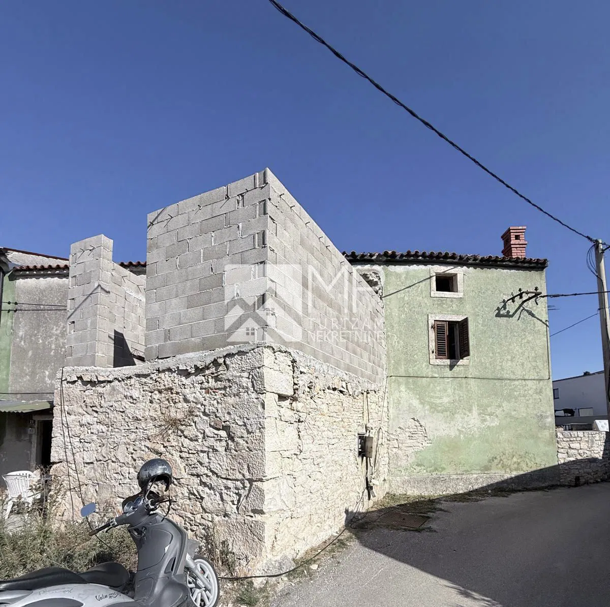 Kuća u Ližnjanu – za renovaciju, s ogromnim potencijalom