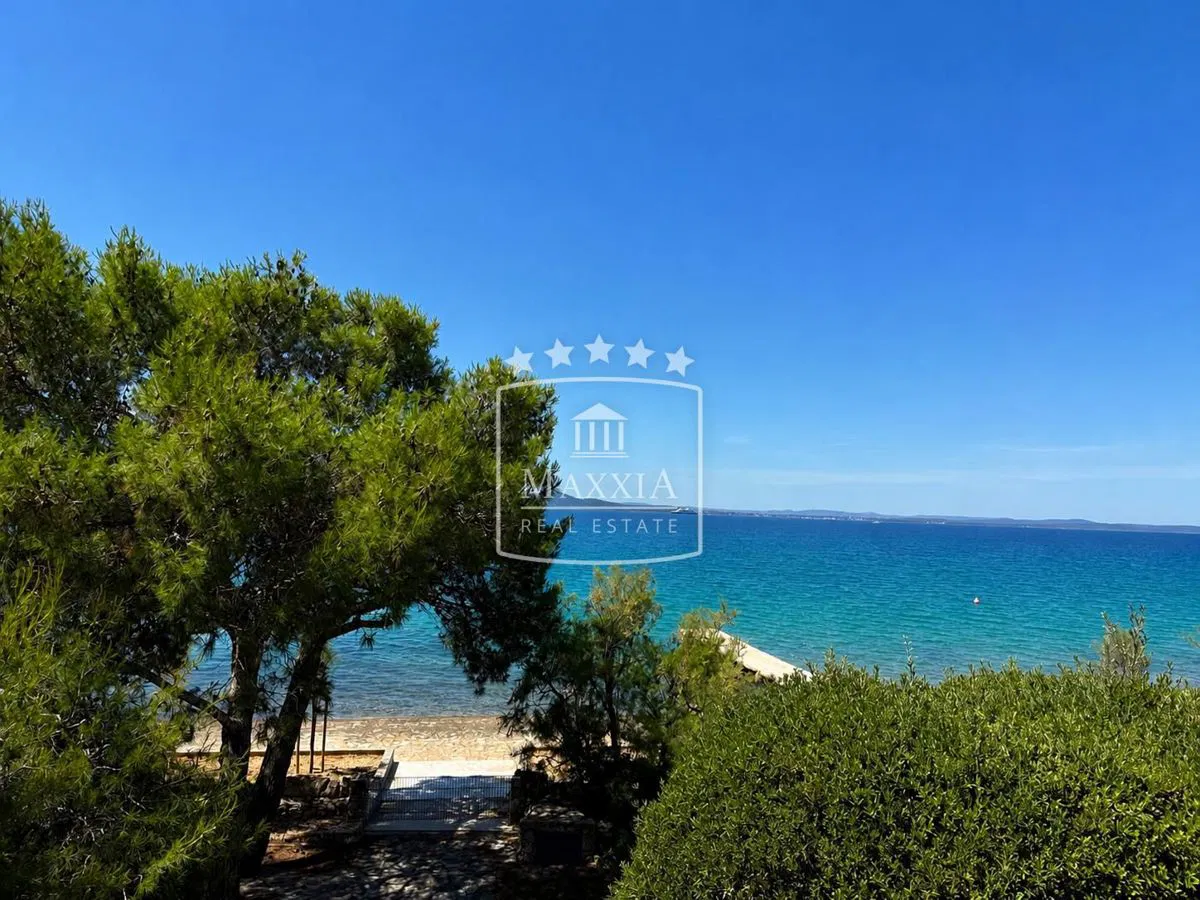 Zadar-Diklo kuća prvi red do mora!Iznimna lokacija! 1.690.000EUR