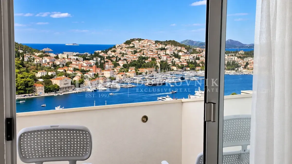 atraktivno!-novije-renoviran-stan-46-m2-s-panoramskim-pogledom-na-more-|-dubrovnik