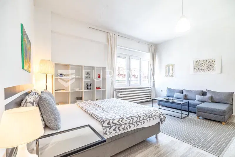 Zagreb, Ban Jelačić Square, nice one-bedroom apartment, 33 m² – 2