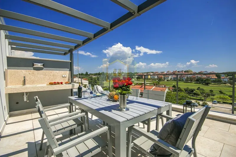 Penthouse – Große Terrasse und herrlicher Ausblick!