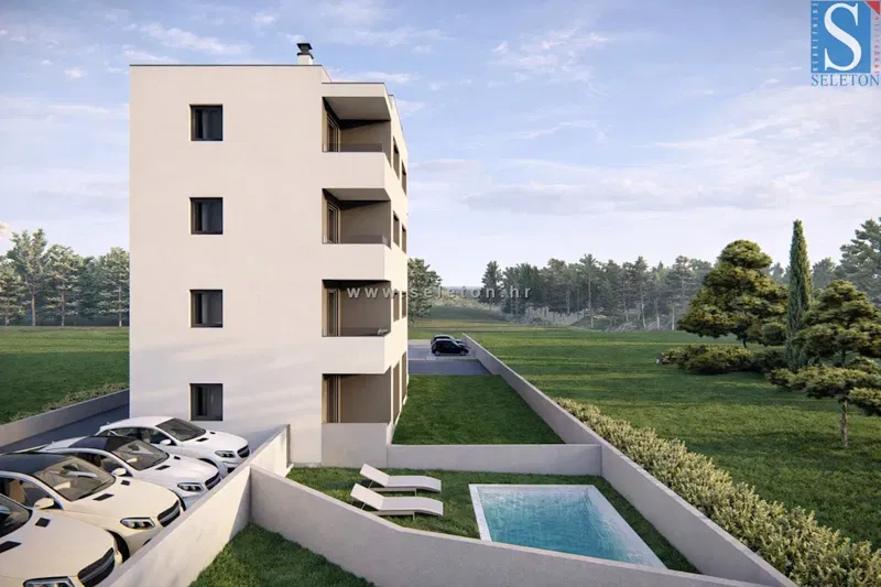 Istra, Poreč okolica, novi stan od 86 m2 s vrtom, 2 parkinga, BAZEN