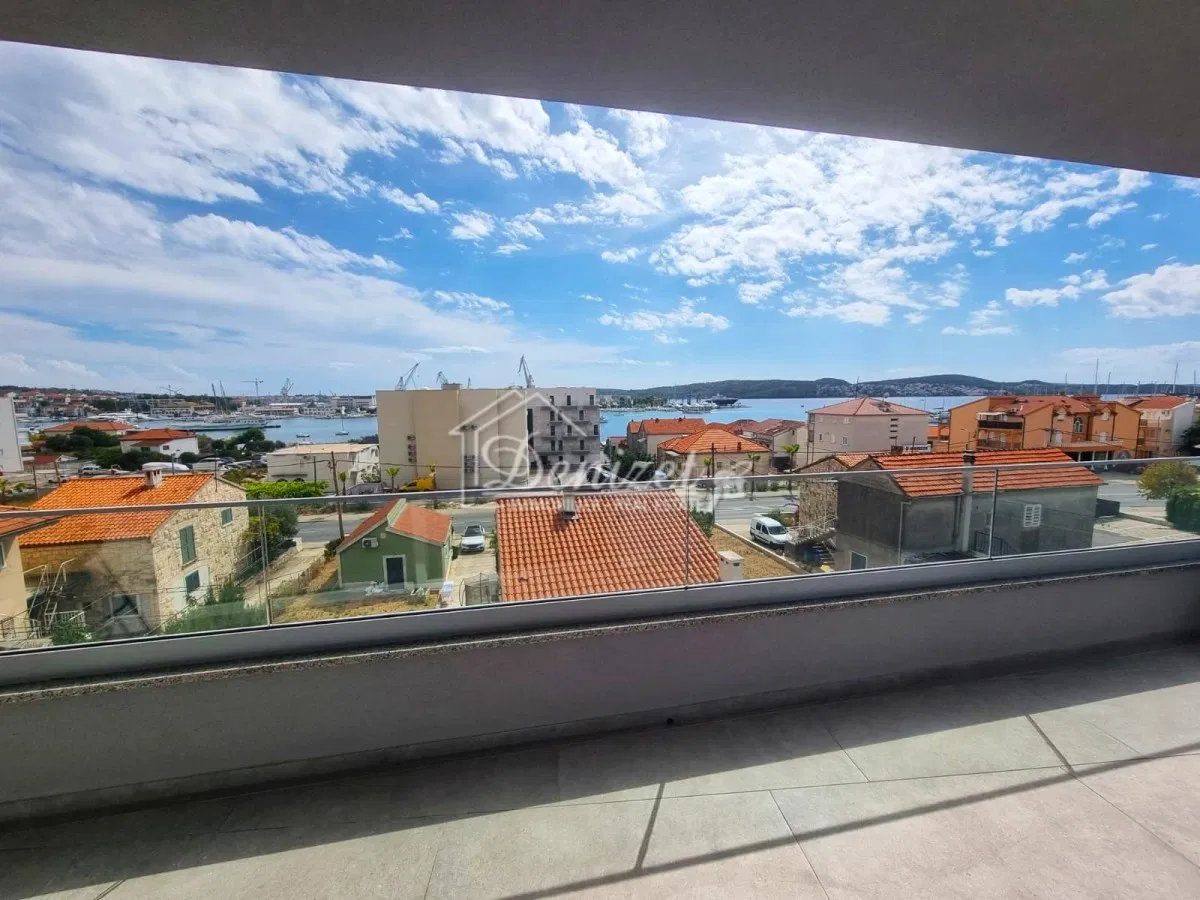 Seget Donji – moderan i namješten stan s pogledom na more