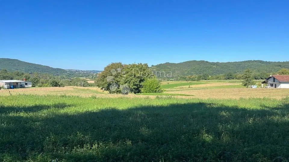 Stavební pozemek Novaki Pazinski, Cerovlje, 2.286m2