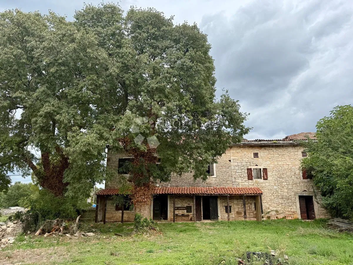 Proprietà in pietra in Istria da ristrutturare