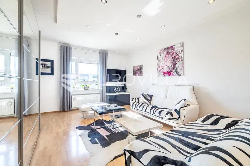 Zagreb, Špansko, two-room penthouse with a garage parking space, 70 m² – 3