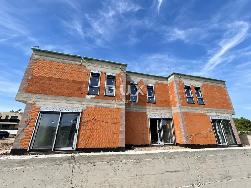 Dalmacja, Srima, apartament 3-pokojowy, 90,77 m2, 600 metrów od morza – 2