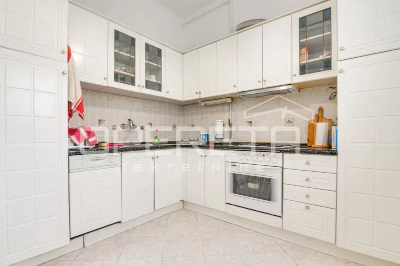 KREŠIMIROV TRG – 80 m² CON VISTA SU KREŠIMIRAC | EDIFICIO RISTRUTTURATO STRUTTURALMENTE – 3