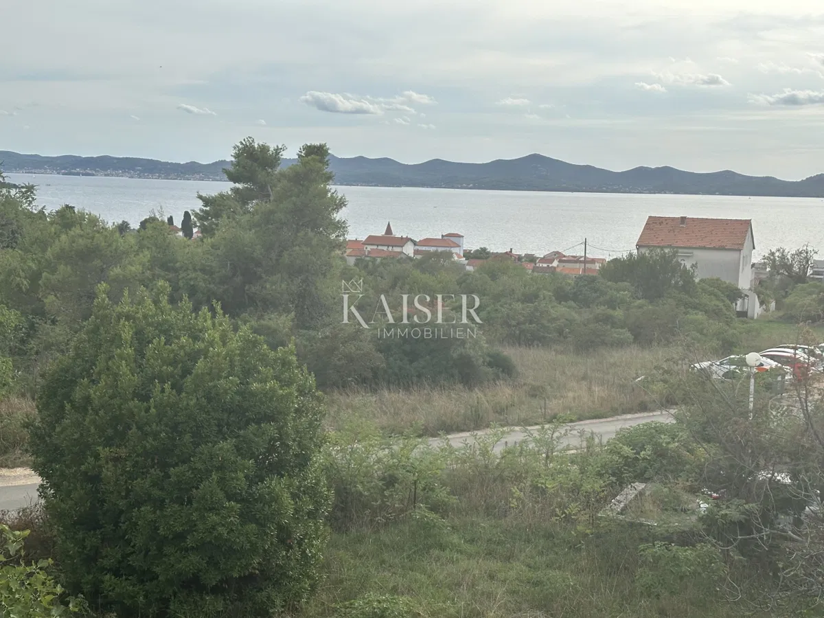Zadar, Diklo - Nedovršena kuća 500 m2 s panoramskim pogledom na more