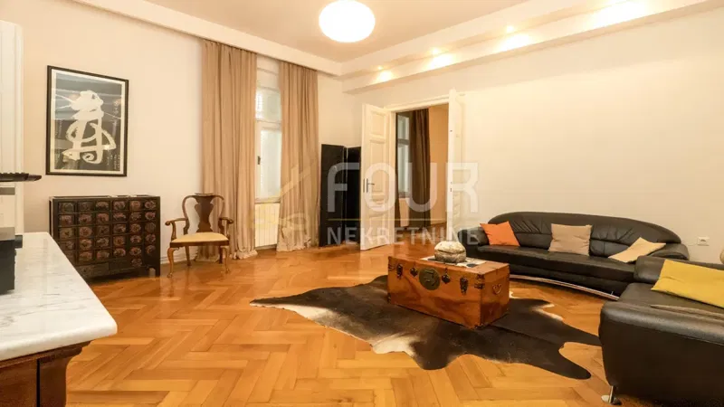 Rijeka, Zentrum, 141,37 m2, 4 Schlafzimmer, Balkon
