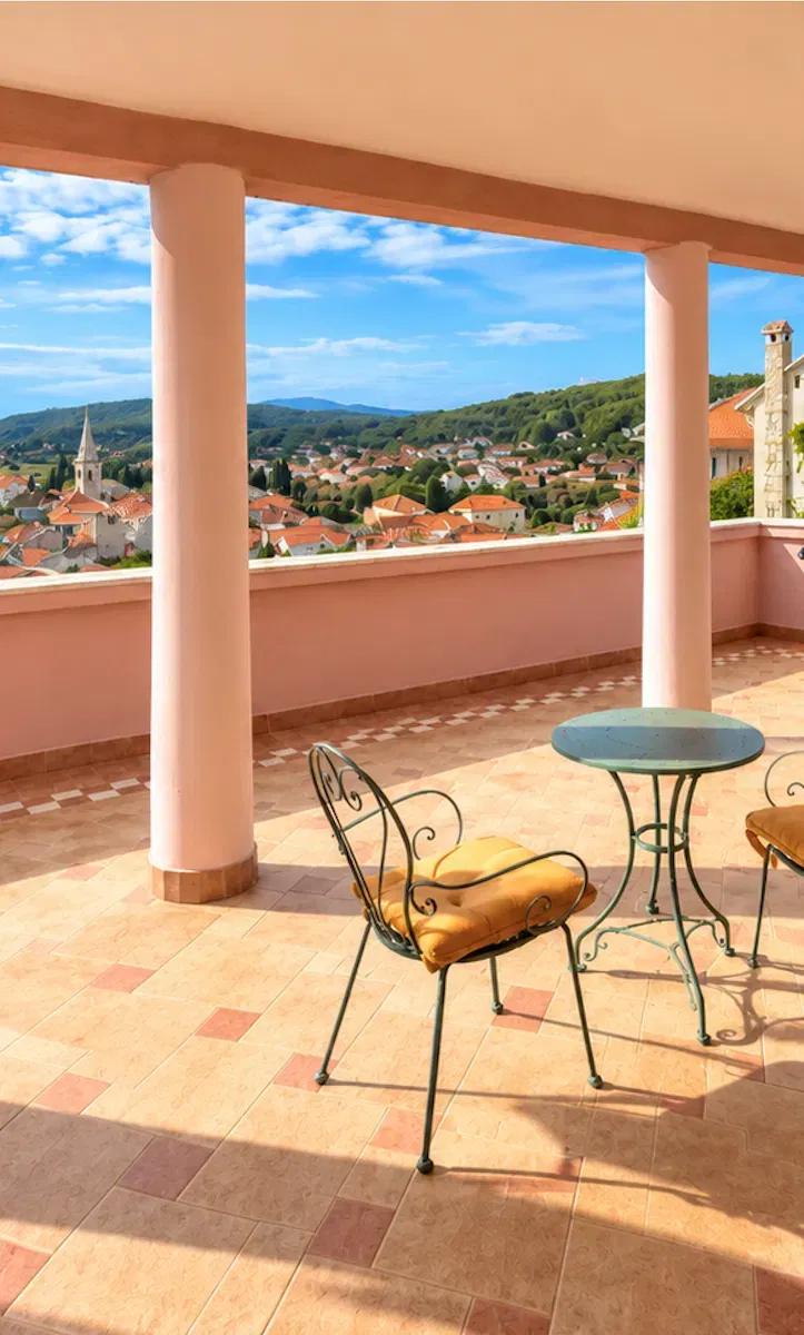 Három apartmannal, teraszokkal és parkolóval rendelkező ház eladó Jelsiben, Hvar szigetén