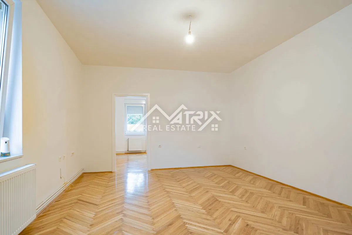 Osijek, centar – adaptiran dvosobni stan 60,31 m²