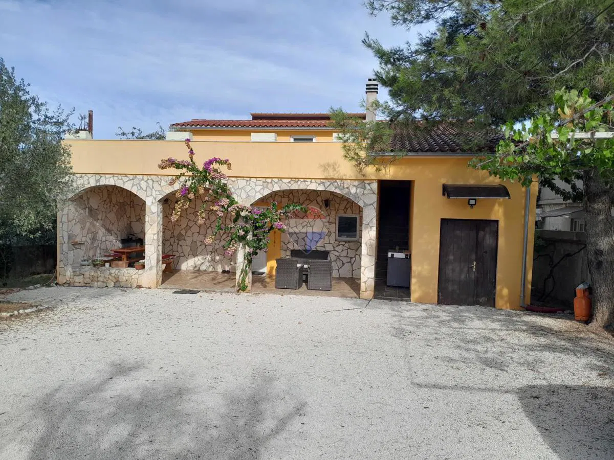Istra,Kavran,kuća sa dva stana