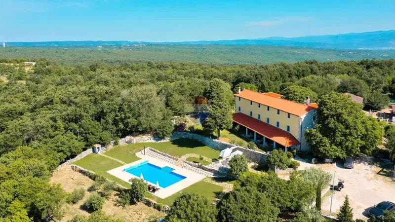 ISTRA, LABIN - Hotelsko-Ugostiteljski Kompleks
