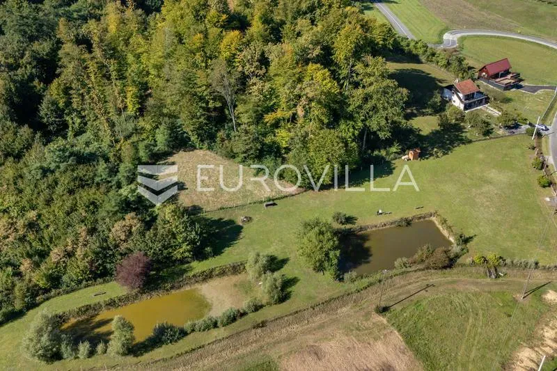 Gornja Stubica, Banščica, imanje 8.489 m² s kućom, pomoćnim objektima i dva ribnjaka