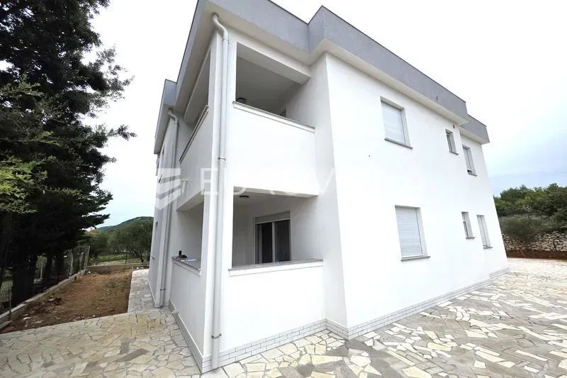 Rab, Barbat, Novogradnja, Dvosoban stan dnevni boravak parking 70 m²