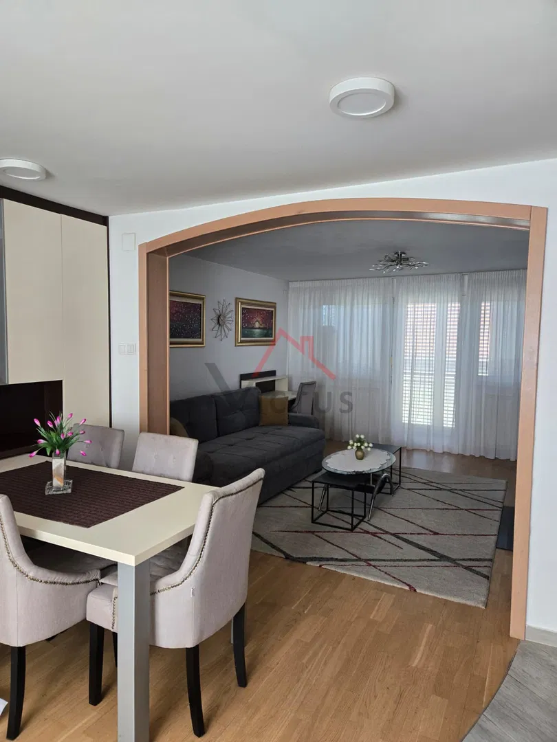 OZALJ - 2S+DB, uređeni prostrani stan, 81 m2