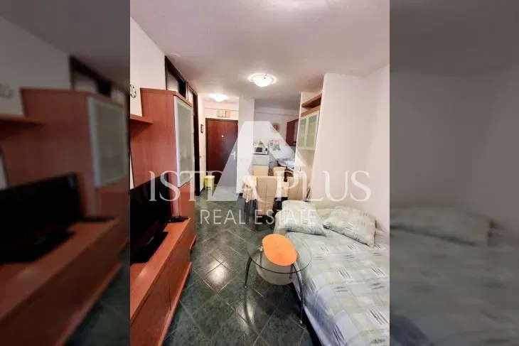 Istrien, Červar-Porat – Erdgeschosswohnung mit Garten, 200 m vom Meer entfernt!
