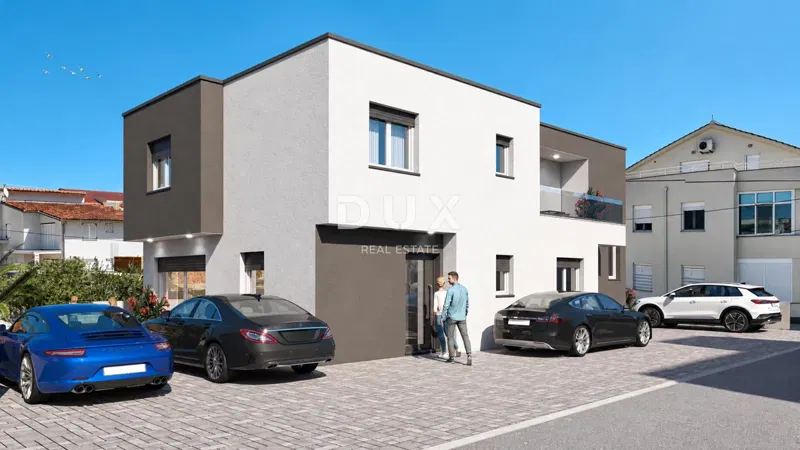 Vodice, štvorizbový apartmán s dvorom, 105 m², 600 m od mora – 3
