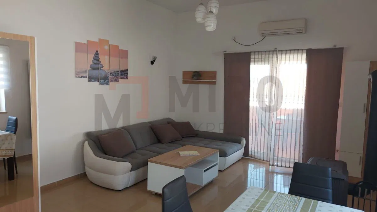 EKSKLUZIVNO - Malinska, namješteni dvoetažni apartman, PRODAJA