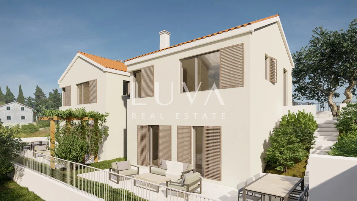 Brač, Škrip, 412 m² Baugrundstück + Projekt für zwei Maisonettewohnungen