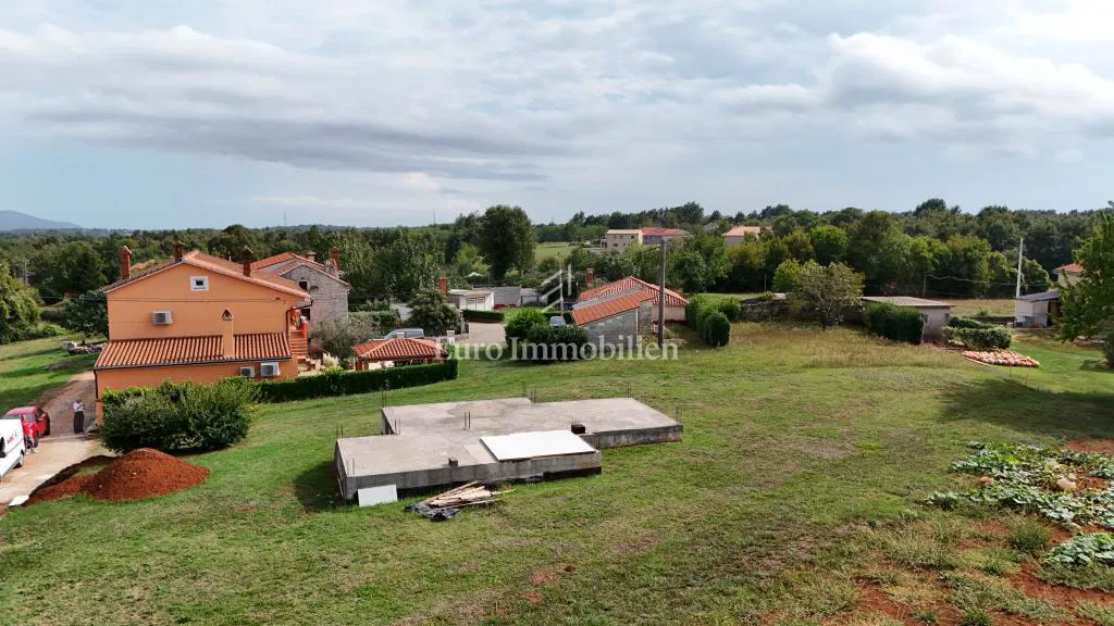 Barban – građevinsko zemljište sa započetom gradnjom