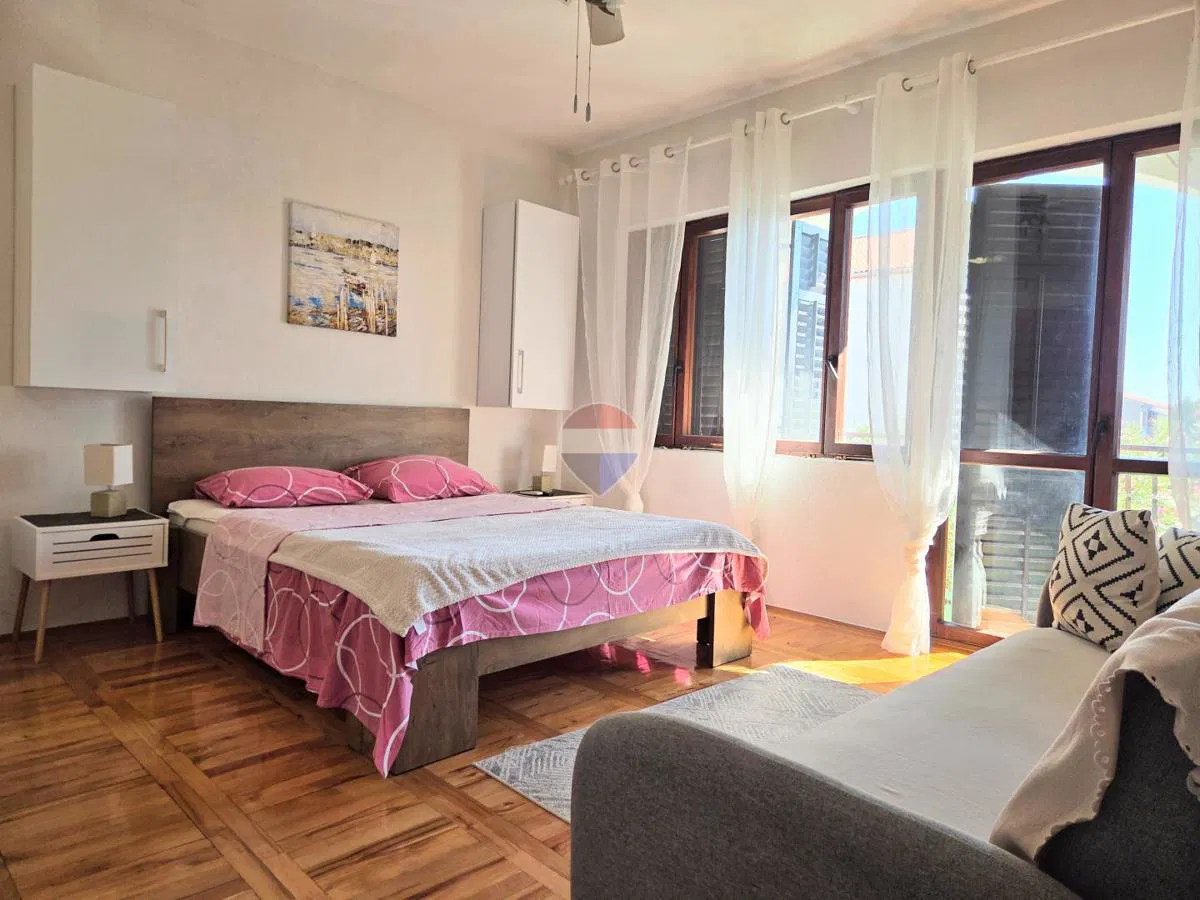 Rovinj širi centar - studio za dugoročni najam