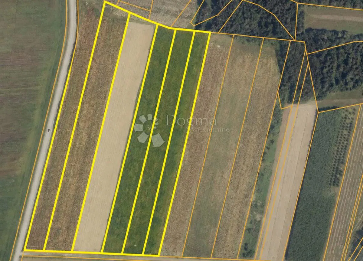 GRAĐEVINSKO-POLJOPRIVREDNO ZEMLJIŠTE 58.769 m² – POTENCIJAL ZA SOLARNU ELEKTRANU