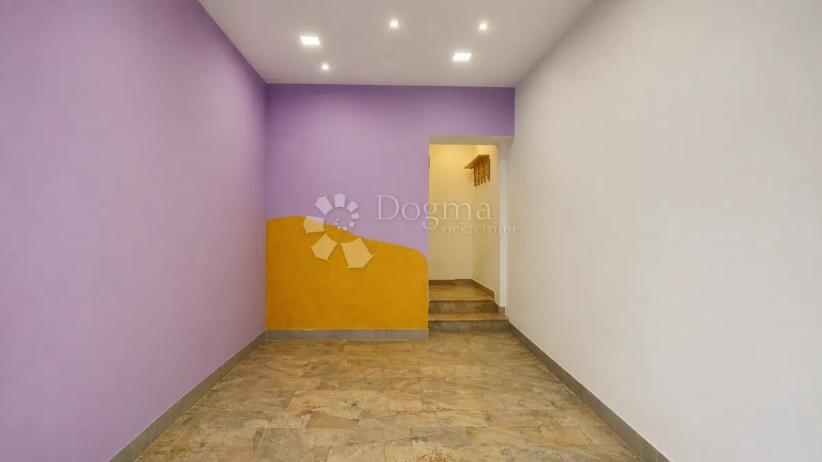 Locale commerciale Centar, Pula, 25m2