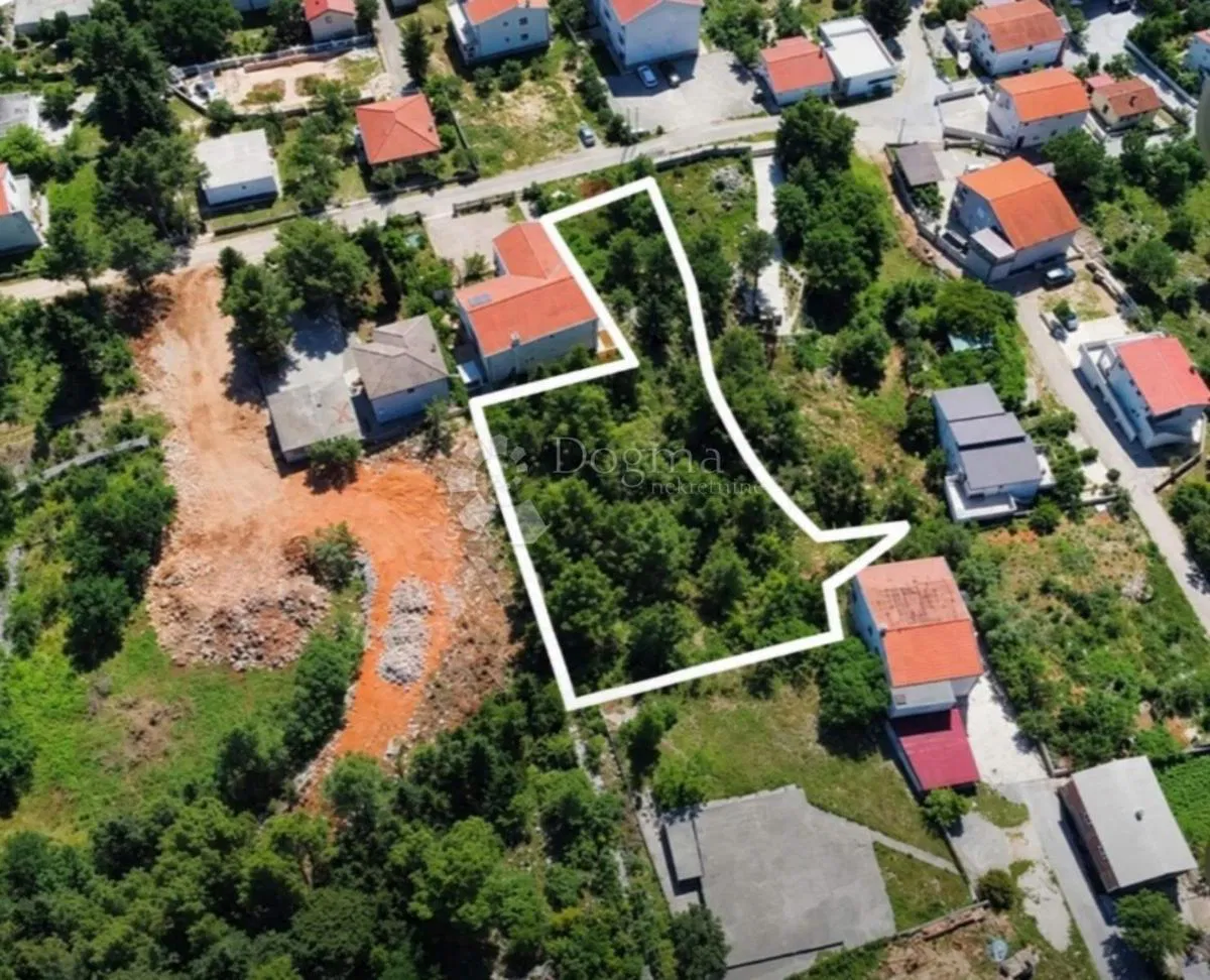Terreno edificabile Starigrad, 1.470m2