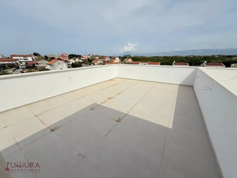 ZADAR - PRIVLAKA, APARTMAN 107 M2, PRODAJA, POGLED, KROVNA TERASA, LOKACIJA!!!