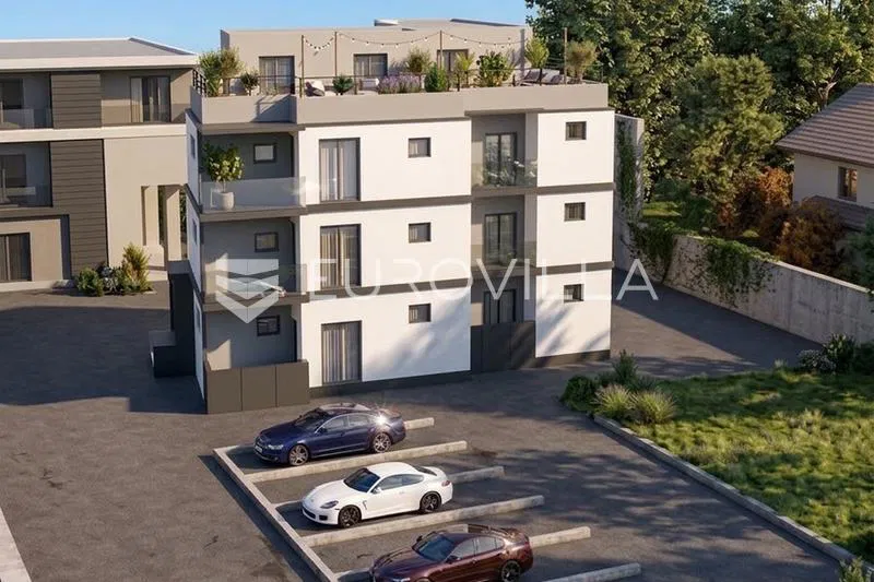 Kaštel Sućurac, Dvoetažan penthouse u novogradnji