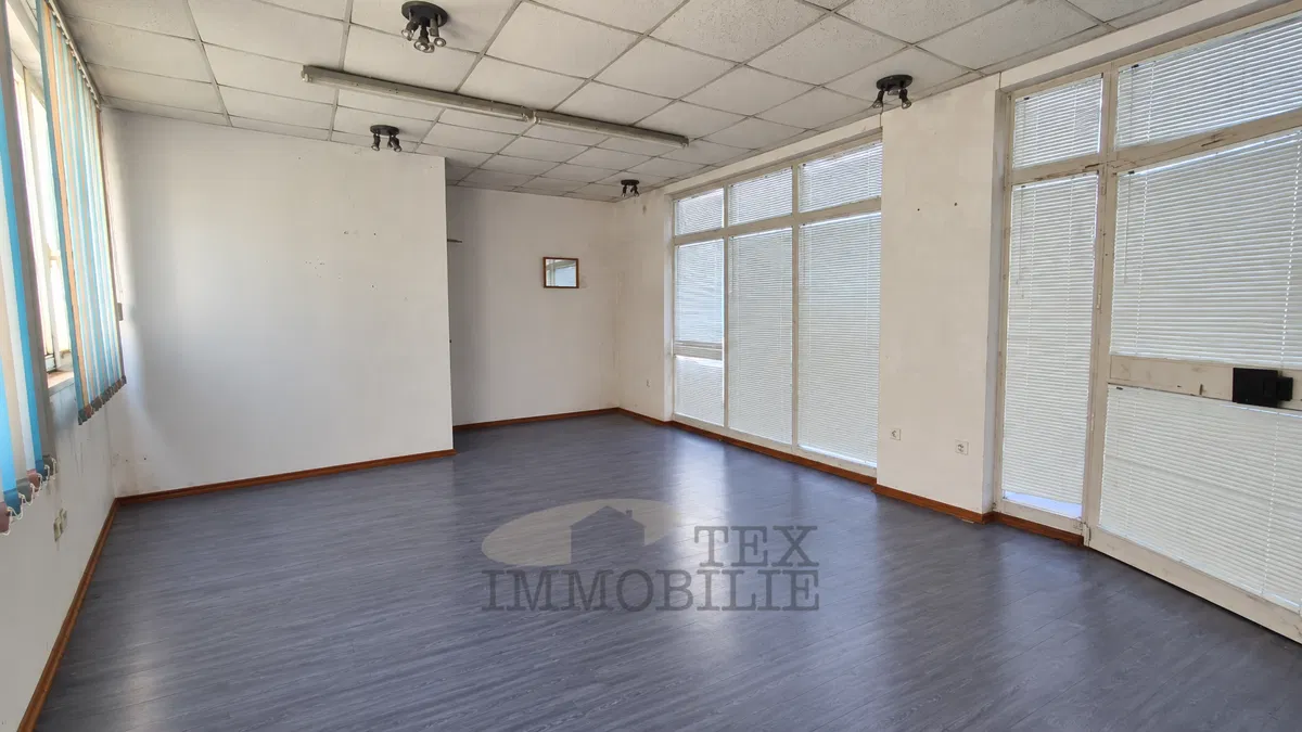 Zentrum von Poreč - Bürofläche 31,50 m² - 50 Meter vom Meer entfernt