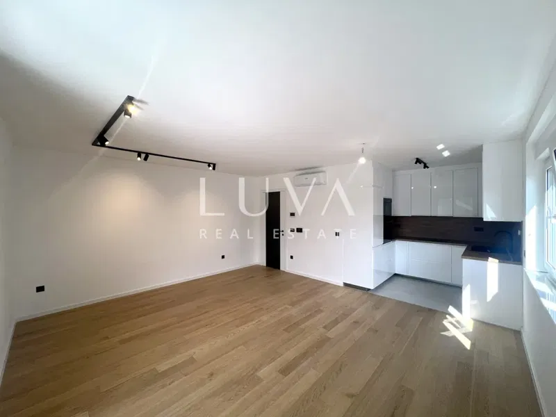 Velika Gorica, Zentrum, 3-Zimmer-Wohnung in einem Neubau, zu vermieten